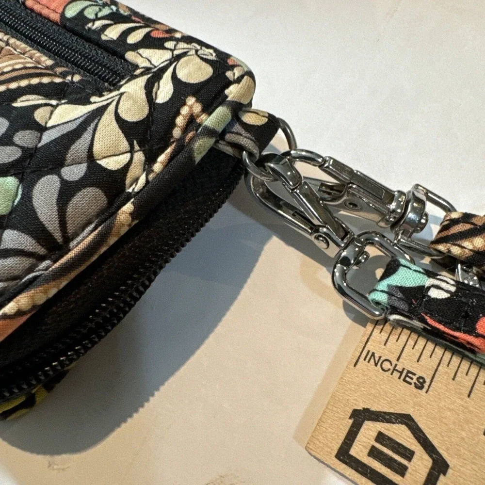Vera Bradley Paisley Pink Wristlet Wallet Floral W/ Crossbody Strap‎ 7 Card Cap - Picture 8 of 9